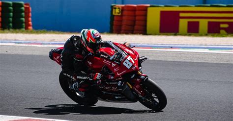 Civ Gp Di Misano Le Gare Del Sabato Sbk Vince Lorenzo Zanetti