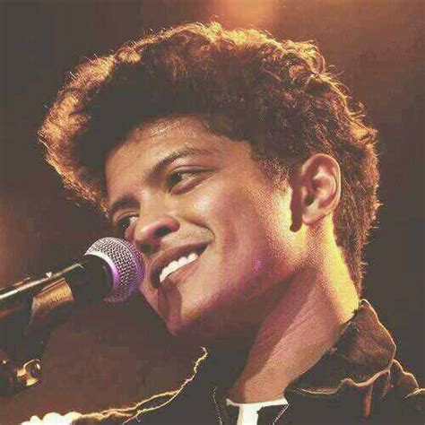 Bruno Mars Haircut Latest Mens Haircuts And Hairstyles X