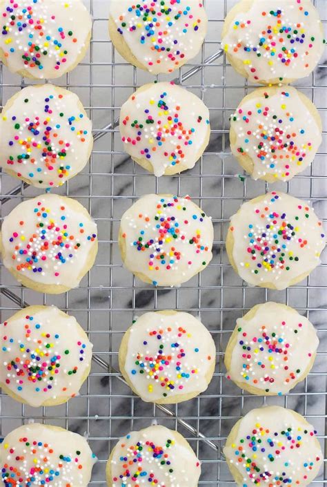 Italian Ricotta Cookies Are A Classic Cookie Favorite This Soft And Moist Ricotta Cookie Rec