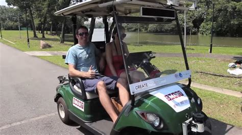 Autonomous Golf Carts Drive Tourists Around In Singapore Engadget