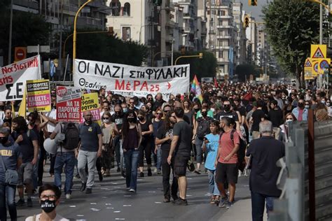 Detuvieron al número dos del partido neonazi griego Amanecer Dorado