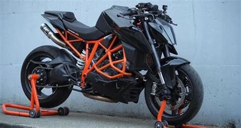 Upcoming KTM 650 Duke: RE Continental GT 650 Competition | Ktm, Super ...