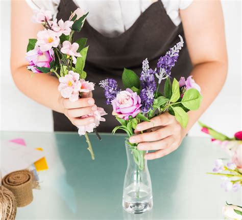 Diy Party Blooms On A Budget Kaya Tableware The Kaya Collection