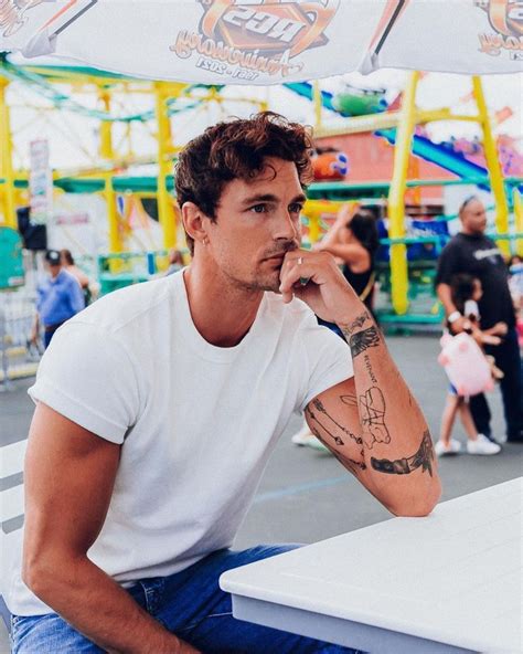 Pin By Vanessa On Salvataggi Rapidi Men Photography Man Photography Hot Male Models