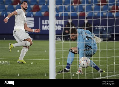 Rafa Mir Of Sd Huesca Hi Res Stock Photography And Images Alamy