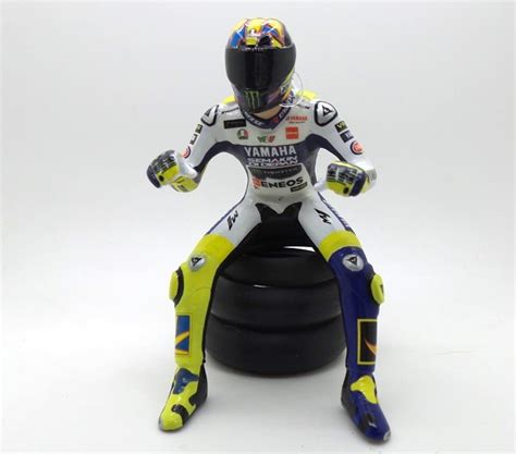 1 12 Valentino Rossi Yamaha Test 2014 Drive Position Dedomodels