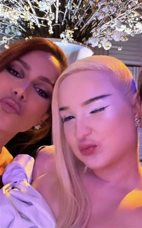 UpdateCharts On Twitter Anitta E Kim Petras MetGala