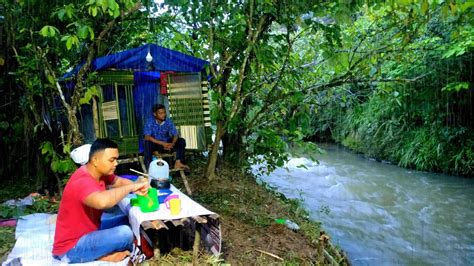 Diguyur Hujan Deras Semalaman Berbuka Puasa Di Pondok Pinggir Sungai