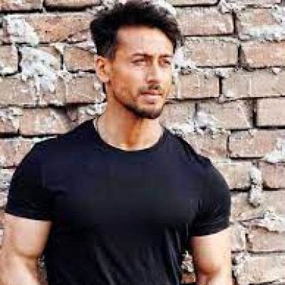 Tiger Shroff Age Net Worth Bio Height Updated February 2024