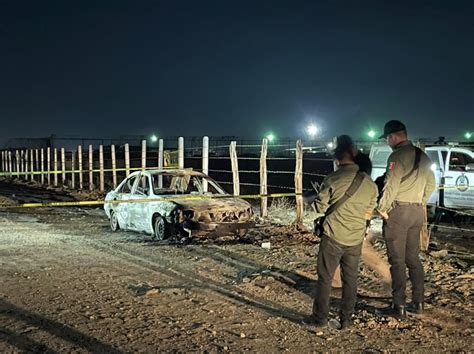 Incendian Veh Culo Con Una Persona Adentro A Espaldas De La Pensi N De