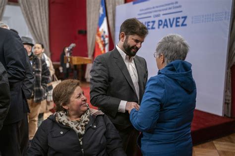 Boric Encabezó Acto Por Caso De Profesora Discriminada La Tercera