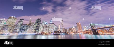 Night view of Manhattan and Brooklyn bridge Stock Photo - Alamy