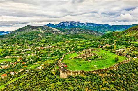 Von Tirana Aus Tagesausflug Nach Shkoder Zur Burg Rozafa Und Zum