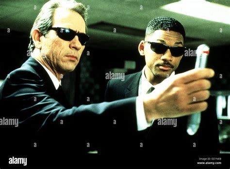 Men In Black Men In Black Agent K (Tommy Lee Jones), Agent J (Will Smith) *** Local Caption ...