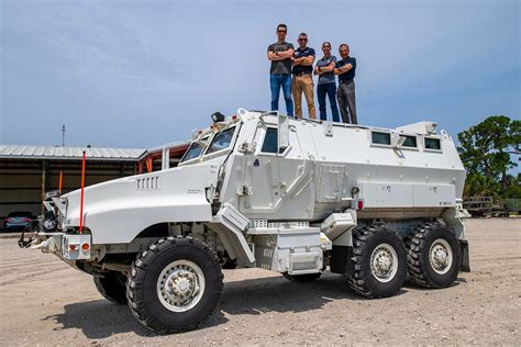 Crew 7 Poses With Emergency Egress Vehicle Jsc2023e037662 … Flickr