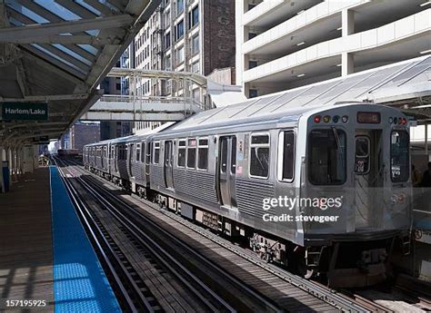 321 El Train Chicago Stock Photos, High-Res Pictures, and Images ...