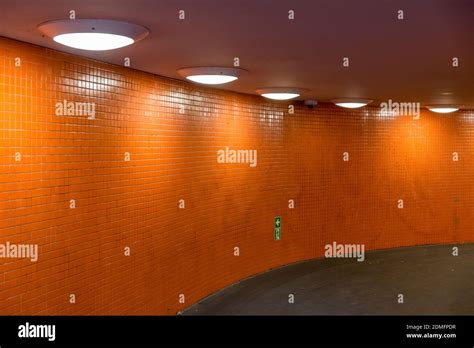 Berlin Wall Tunnel Hi Res Stock Photography And Images Alamy
