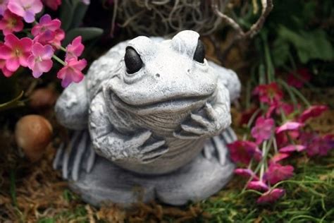 CONCRETE GARDEN FROG STATUE Handmade Cement Toad by PhenomeGNOME