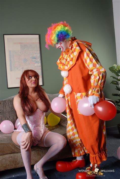 Busty Tgirl Sweetheart Banged By A Horny Clown Porn Pictures XXX Photos Sex Images 3473639