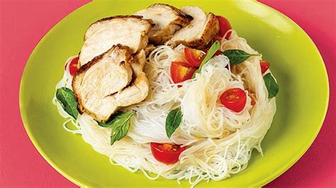 Chicken Noodle Salad Recipe | Yummy.ph