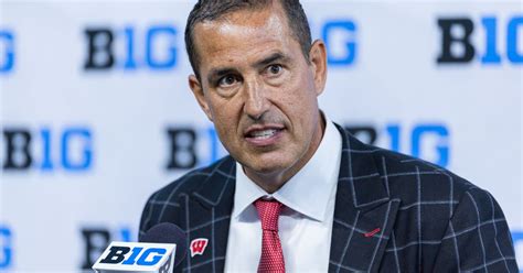 Wisconsin Football Badgers Vs Rutgers Game Time And Channel Revealed