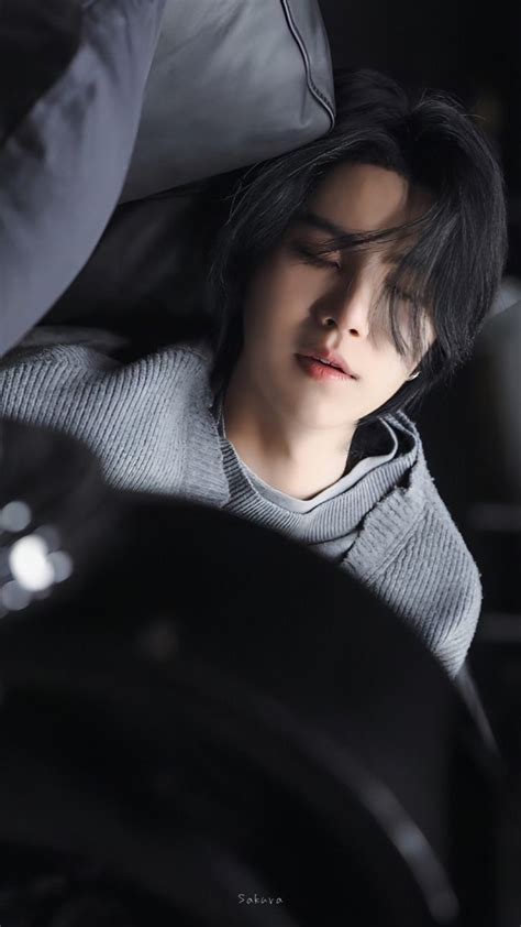 Pin by Soriakassano on Дом Yoongi Bts yoongi Yoongi hot