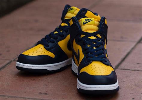 Nike Dunk High Michigan 2020 Release Reminder