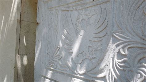 Armal Mezar Levhas Arap Camii Tomb Slab With Coat Of Arms From Arap