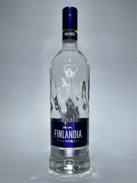 FINLANDIA 1L 40 Marco polo Alkohole Świata