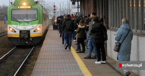 Nowy Rozk Ad Pkp Zmiany W Kolejach Mazowieckich I Skm