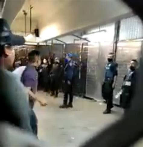 Así fue la pelea campal entre usuarios y policías en Metro de la CDMX