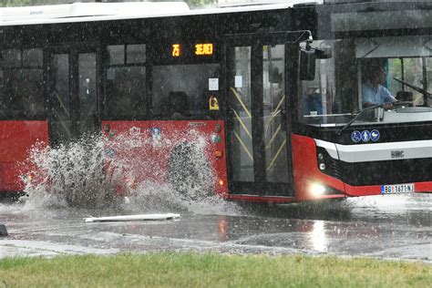 Nevreme U Beogradu Dugo Najavljivani Pljusak Potopio Prestonicu