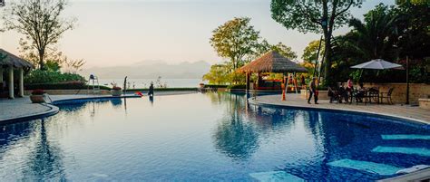 How To Choose Best Yoga Retreats In India Flying Squirrel Holidays