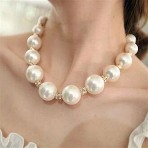 Trendy Elegant Big Pearl Choker Necklace For Woman Fashion Jewelry Imitation Pearl Maxi Pendants