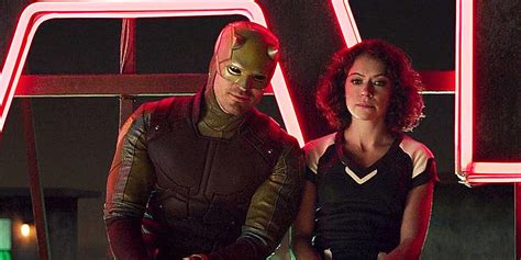 She-Hulk Star Tatiana Maslany Teases Daredevil Relationship Status