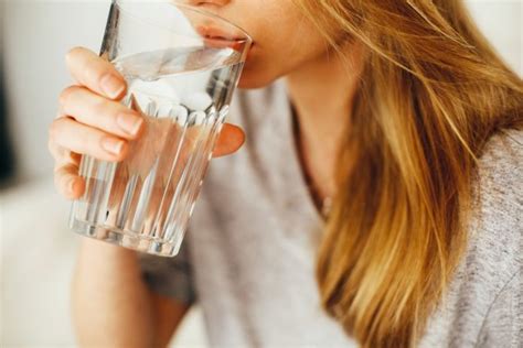 Beneficios De Tomar Agua Regularmente Salud Y Deporte