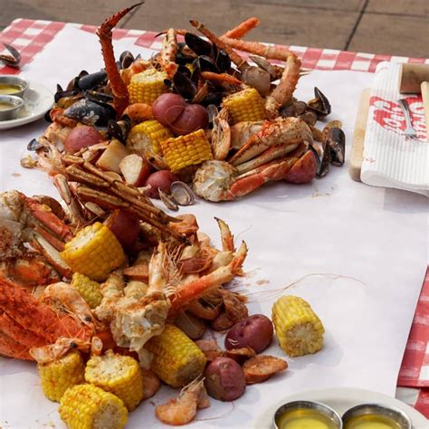 11 Best Seattle Waterfront Restaurants To Eat At In 2024 (+ What To Order)