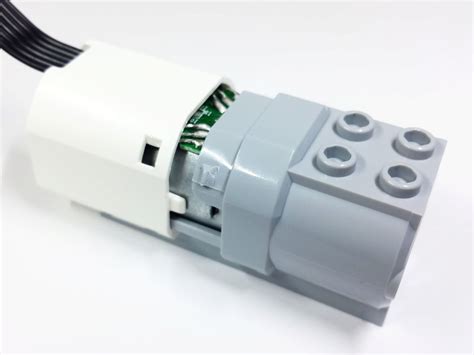 piece information - What is inside the LEGO Powered Up M motor? - Bricks