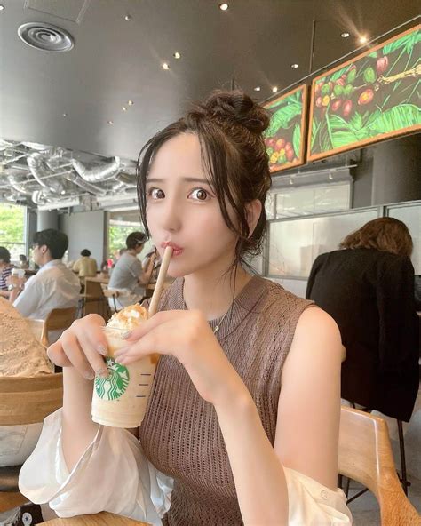 稗田智優さんのインスタグラム写真 稗田智優instagram「ちんすこうフラペチーノ、略してちんペチらしい」8月9日 17時25分