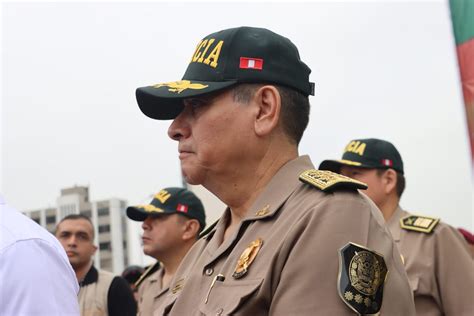 Policía Nacional del Perú on Twitter El sr comandante general de la