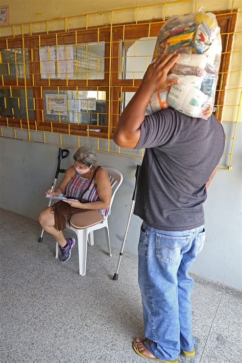 Prefeitura Beneficia Mil Fam Lias Na Capital Entrega De Cestas