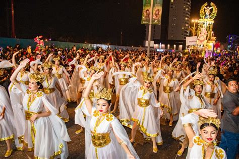 Entrega Déja vu su primer magno desfile del Carnaval Internacional