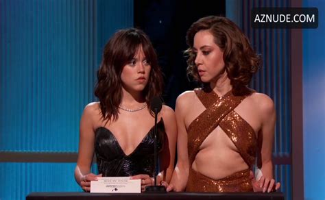 Jenna Ortega Aubrey Plaza Sexy Scene In Screen Actors Guild Awards