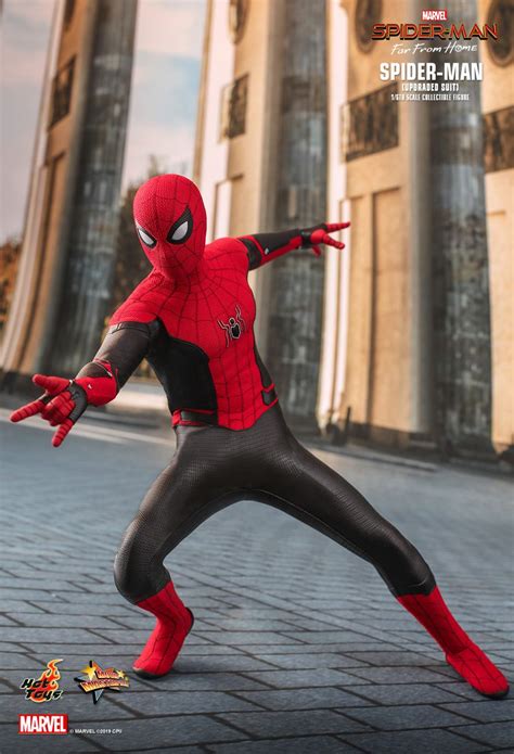 Hot Toys Spider Man Far From Home Spider Man Upgraded Suit 1 6 Scale Figure Official Images