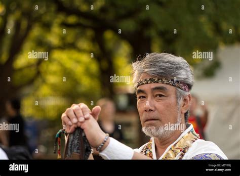 Traditional Japanese dancer Stock Photo - Alamy