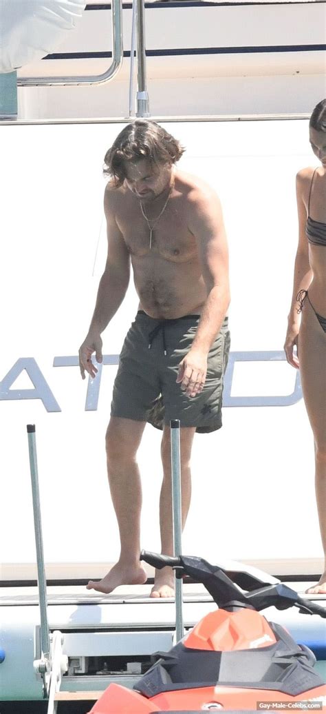 Leonardo DiCaprio Nude Torso On A Yacht Gay Male Celebs