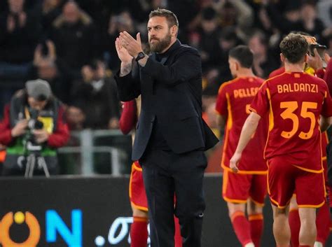 Delapan Bulan Melatih Daniele De Rossi Dipecat As Roma Bolaskor