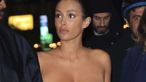 Kanye Wests Aussie Wife Bianca Censori Steps Out In Naked Dress News Au Australias