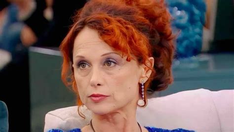 Beatrice Luzzi Il Primo Comunicato Dopo L Uscita Dal Gf