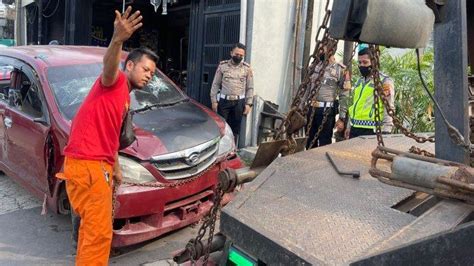 Sebelum Tabrak Dua Pengendara Motor Pelaku Tabrak Lari Di Stadion Bima